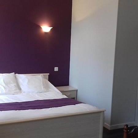 Logis Hotel Restaurant Auberge De La Cloche Le Theil-sur-Huisne Ngoại thất bức ảnh