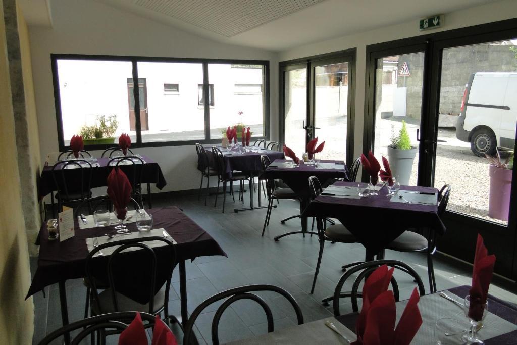Logis Hotel Restaurant Auberge De La Cloche Le Theil-sur-Huisne Ngoại thất bức ảnh
